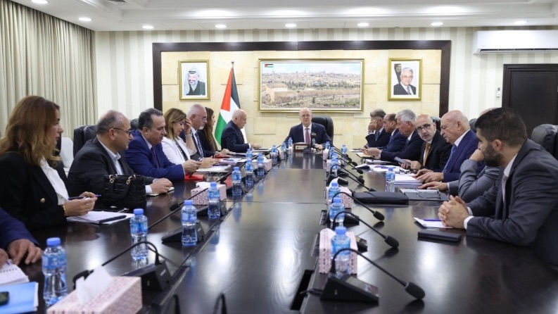 مصطفى يترأس اجتماعًا طارئًا للجنة الوزارية الاقتصادية الدائمة