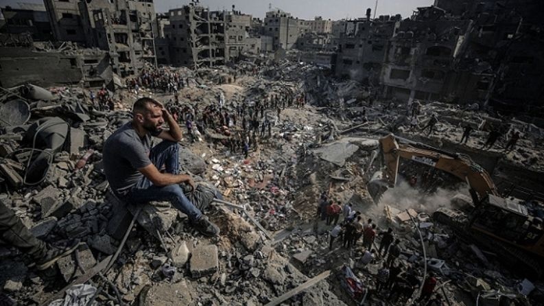 الأونروا: أكثر من 61 مليون طن من الأنقاض تغطي غزة