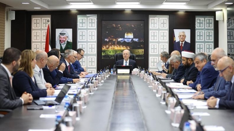 مصطفى: نحذّر من تعطيل خطط التعافي والإعمار في قطاع غزة 
