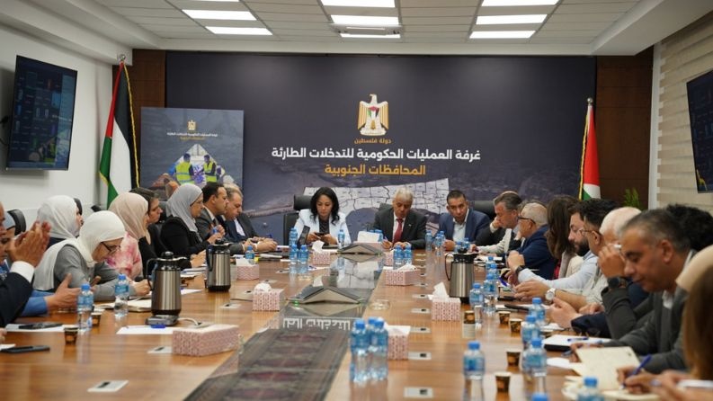"العمليات الحكومية" تستعرض خطة الإغاثة والتعافي المبكر لقطاع التعليم في غزة