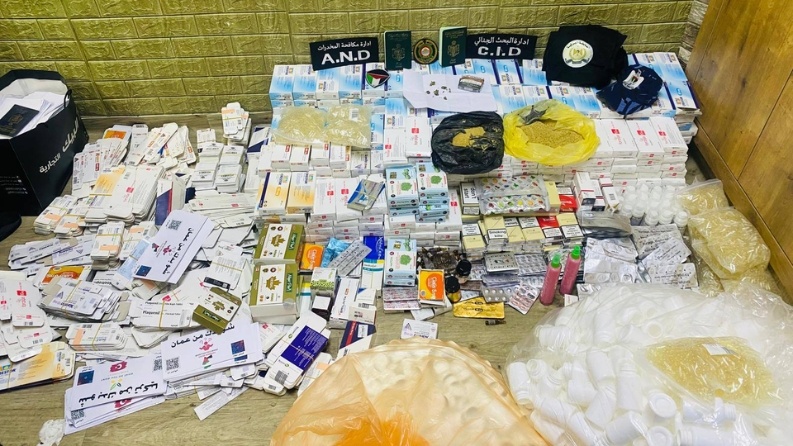 ضبط معمل لتصنيع وتزوير الأدوية في طولكرم