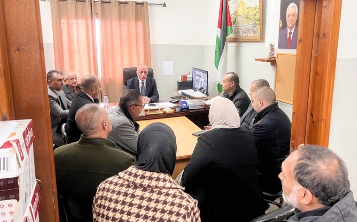 رئيس سلطة الأراضي يتفقد مديرية الأراضي في طولكرم للاطلاع على سير العمل