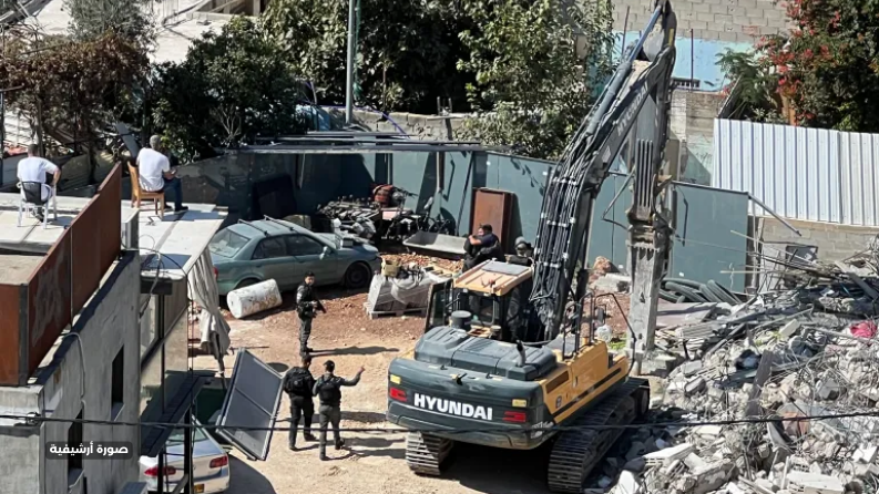 إجبار مقدسي على هدم منزله في بيت حنينا
