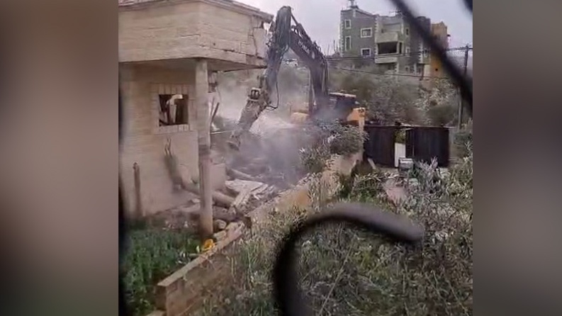 الاحتلال يهدم منزلا في قراوة بني حسان غرب سلفيت