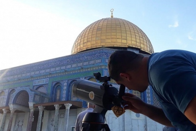 دول عربية تبدأ رمضان الأربعاء وأخرى تعلن الخميس