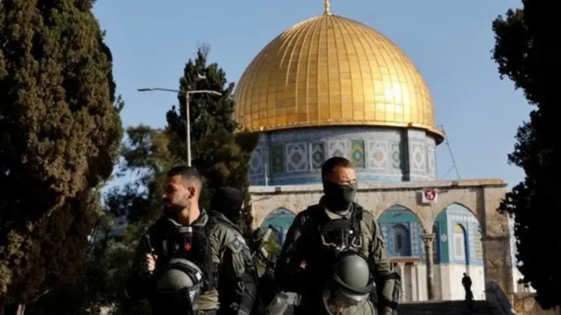 الاحتلال يمنع إدخال إفطار الصائمين لباحات المسجد الأقصى