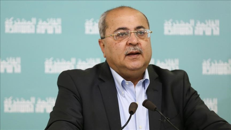 أحمد الطيبي: قيود الأقصى سياسية وعنصرية بحتة