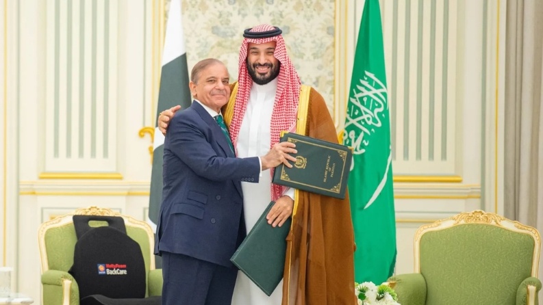 باكستان ترسل طائرات مقاتلة للسعودية