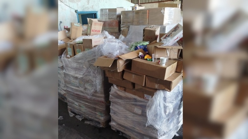 24 ألف لتر زيت زيتون.. ضبط مواد مشتبه بانتهاء صلاحيتها في رام الله