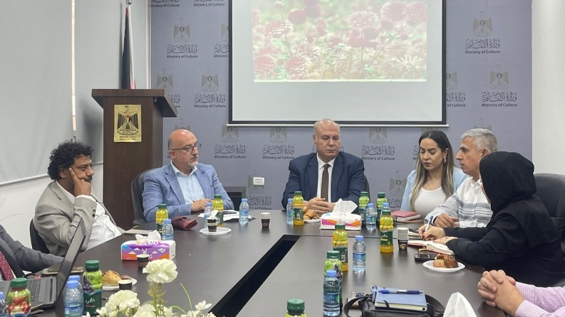 وزير الثقافة يترأس اجتماع اللجنة التحضيرية لمهرجان الخيزران