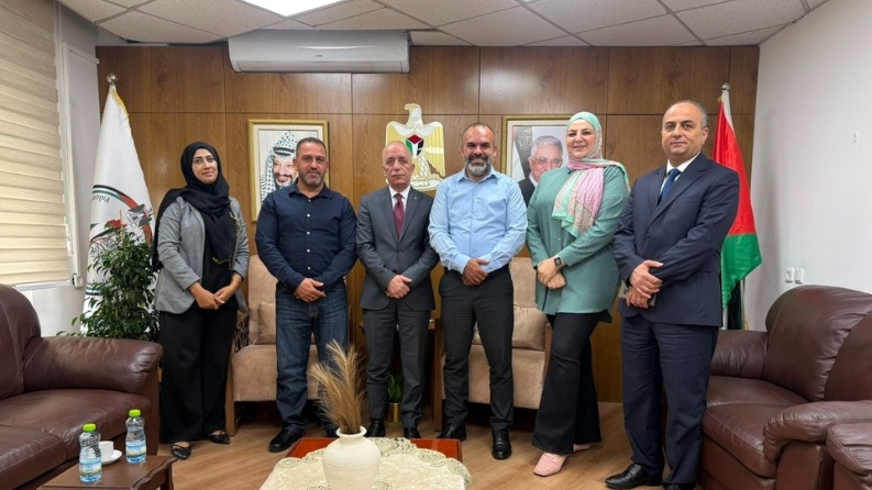 سلطة الأراضي تبحث مع بلديتي سنجل وعبوين حماية الأراضي وملفات التسوية