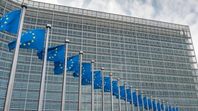 القمة الأوروبية تطالب إسرائيل بسحب عطاء البناء في "E1" وتحذر الشركات