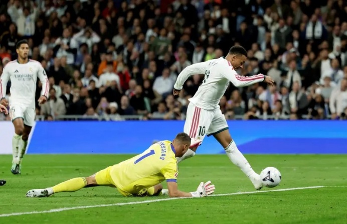 في غياب فينيسيوس.. مبابي يقود ريال مدريد لاكتساح إشبيلية