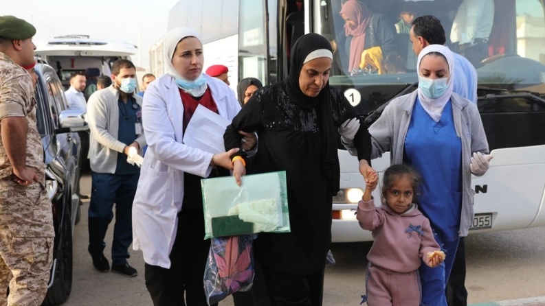 الأردن يجلي 20 طفلاً مريضاً من القطاع
