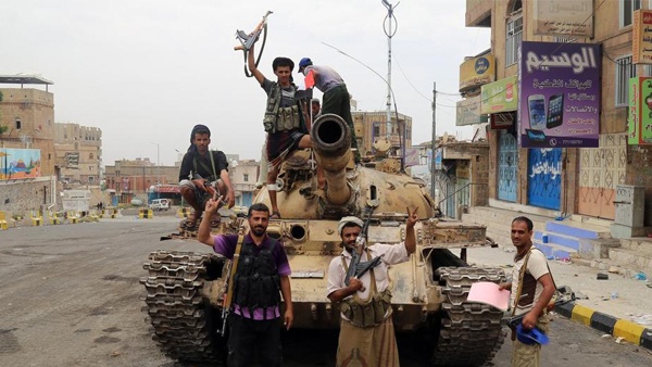 مقتل شخصين برصاص مسلحين مجهولين في عدن