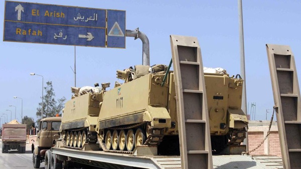 مقتل رجال شرطة مصريين في تفجير بالعريش