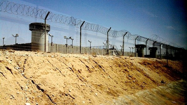 اجراءات تعسفية بحق قسم 6 بسجن النقب