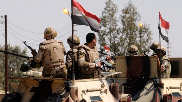 مقتل 6 من الجيش المصري في هجوم شمال القاهرة