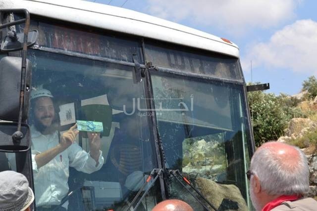 الاحتلال ومستوطنوه يقمعون مسيرة المعصرة