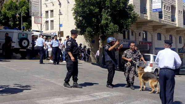 إصابة مواطنين بانفجار جسم مشبوه ببيت لحم