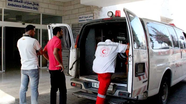 مستوطن يدهس طفلة في الخليل