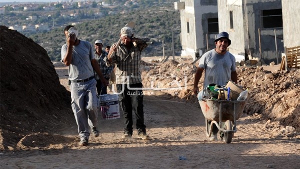 عدد الفلسطينيين العاملين في المستوطنات 26 ألف عامل