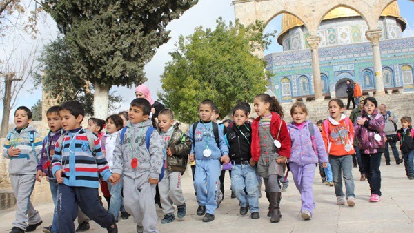 تظاهرة بالقدس احتجاجاً على إهمال التعليم في المدينة