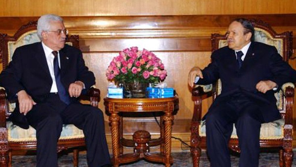 الرئيس يصل الجزائر للتباحث بشأن مشروع انهاء الاحتلال
