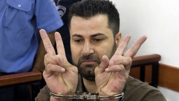 محكمة "عوفر" تدين الناشط ابو رحمة