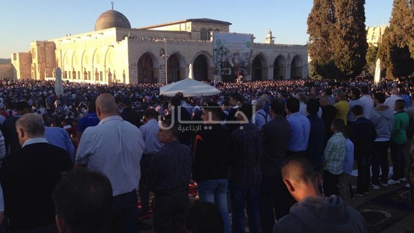 22 ألف مواطن يصلون العيد بالأقصى رغم القيود