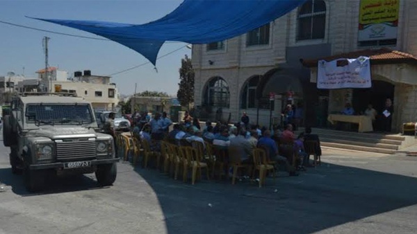 الاحتلال يدهم مهرجانا لمقاطعة المنتجات الإسرائيلية في بيتونيا