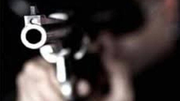 غزة: مريض نفسي يضرب زوجته وإبنه وينتحر بالرصاص