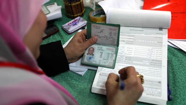 لجنة الانتخابات تنهي تحديث سجل الناخبين للعام 2014