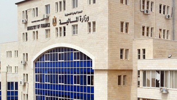 الاتفاق على ترتيبات مالية وادارية موحدة لـ"المالية" بالضفة وغزة