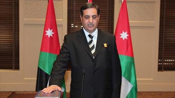 مسلحون يختطفون السفير الأردني في ليبيا