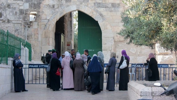 اعتقال 3 مواطنات خلال خروجهن من الاقصى