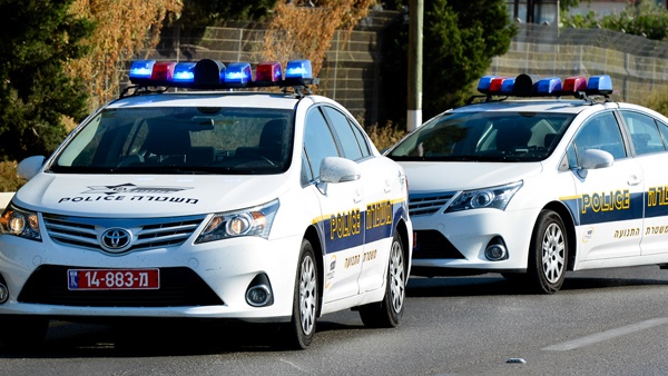مسؤول شرطة الاحتلال في الضفة يعتزل منصبه