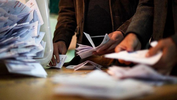مصر: استمرار فرز الأصوات في الانتخابات البرلمانية