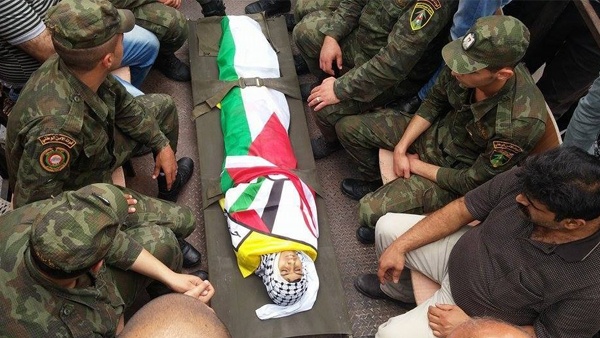 الرئيس يهاتف والد الطفل الشهيد عبيد الله معزياً