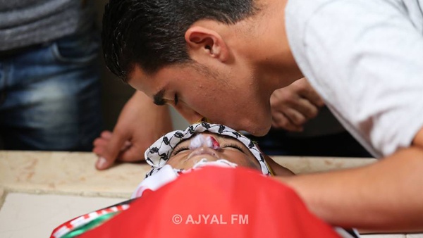 تشييع جثمان الشهيد الطفل أحمد شراكة في الجلزون