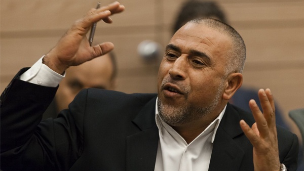أبو عرار للكنيست: احتجاز الجثامين يؤجج الأوضاع
