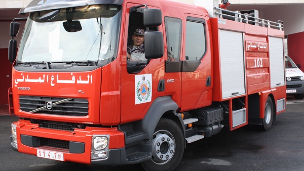 إصابة رجال إطفاء بعيار مطاطي في القدم بالخليل