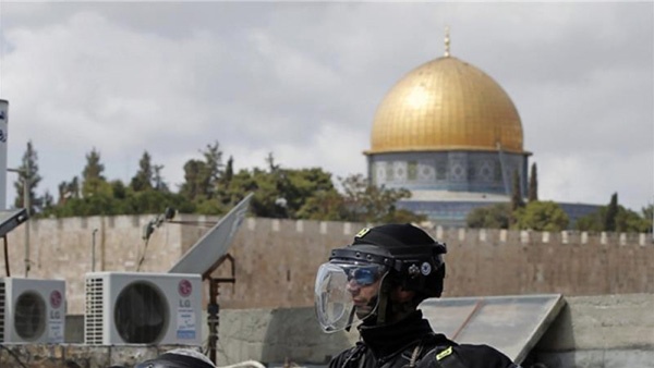 أوامر احتلالية بإبعاد 13 شاباً وفتى لخارج القدس