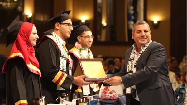 "الإسلامي الفلسطيني" يرعى حفل تخرج بجامعة الأزهر