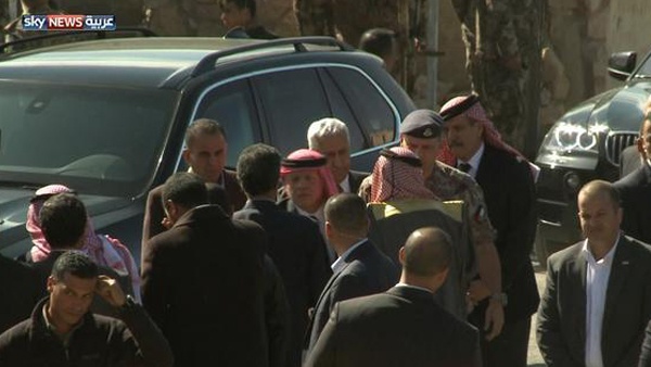 العاهل الأردني يعزي عائلة الكساسبة