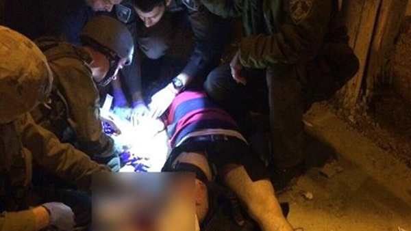 اعتقال شاب بعد اصابته في الفخذ بالخليل