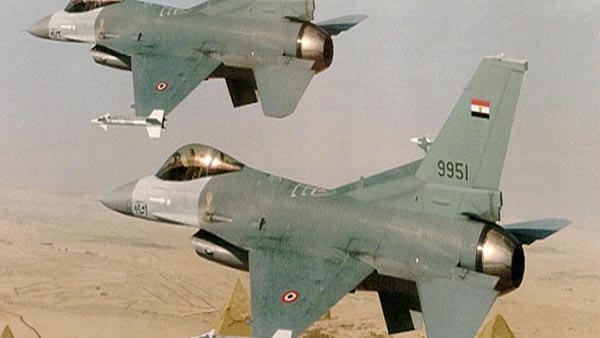 الطيران المصري يقصف أهدافاً لداعش في ليبيا
