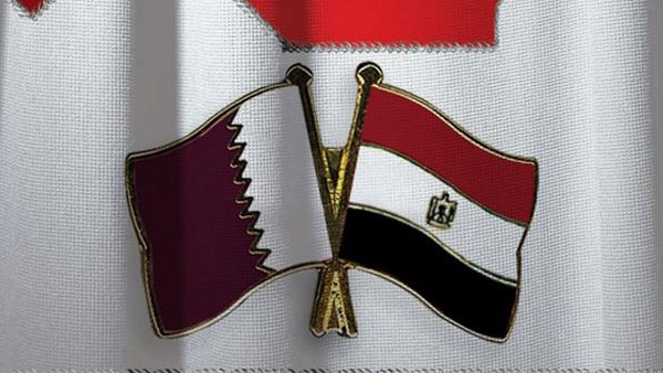 الغارات على ليبيا تؤجج الخلاف مجدداً بين الدوحة والقاهرة