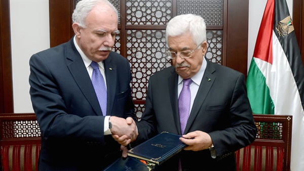 الرئيس يتسلم نسخة فلسطين من ميثاق روما