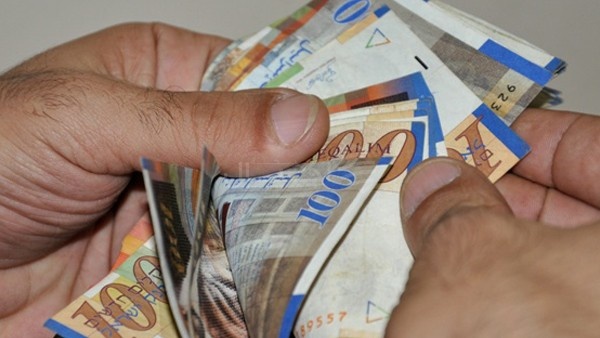 جيروزاليم بوست: تحويل الضرائب مقابل عدم التقدم للجنائية
